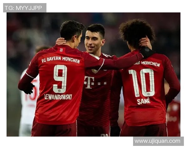 莱万重返德甲对阵拜仁引发球迷愤怒：昔日英雄如今成叛徒